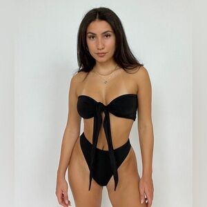 437 Leo Top Sanders Bottom Bandeau Bikini Set